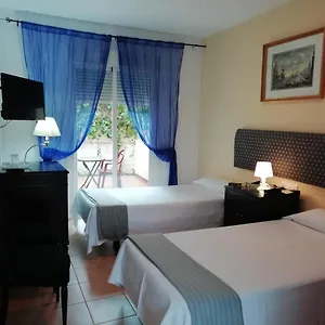 2* Casa de hóspedes Alhaja Playa